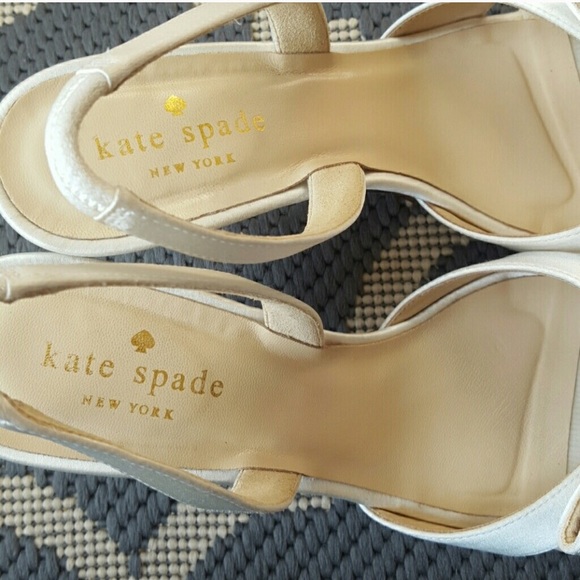 Kate Spade satin ivory bow heels - Picture 2 of 4